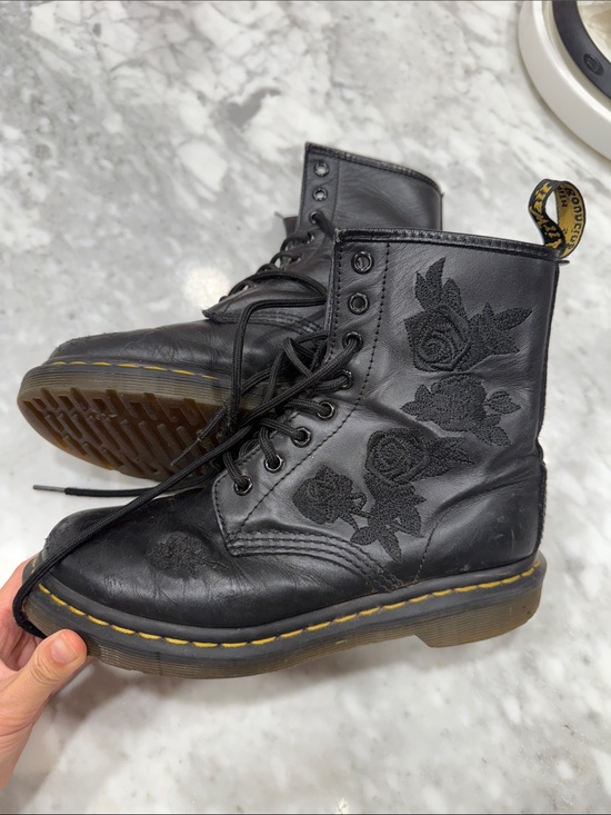 Dr. Martens Shoes - Dr. Marten's 1460 VONDA MONO WOMEN'S FLORAL BOOTS